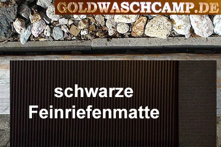 Schwarze Feinriefenmatte für 15er Rinne